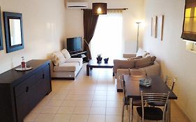 Holiday & Business Furnished Apartments